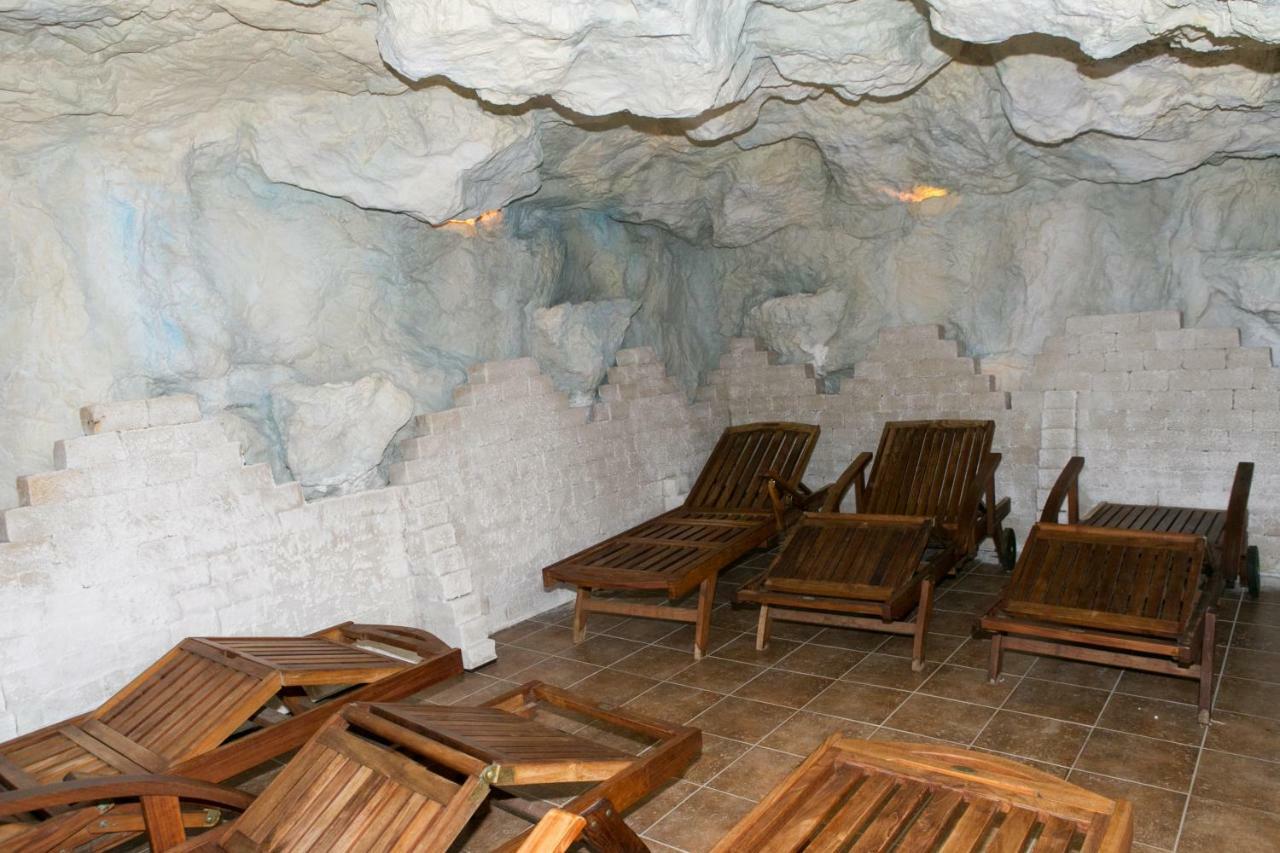 Hotel Fortuna Davod Экстерьер фото