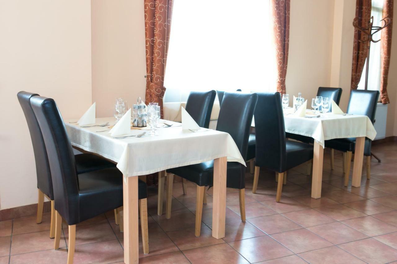 Hotel Fortuna Davod Экстерьер фото